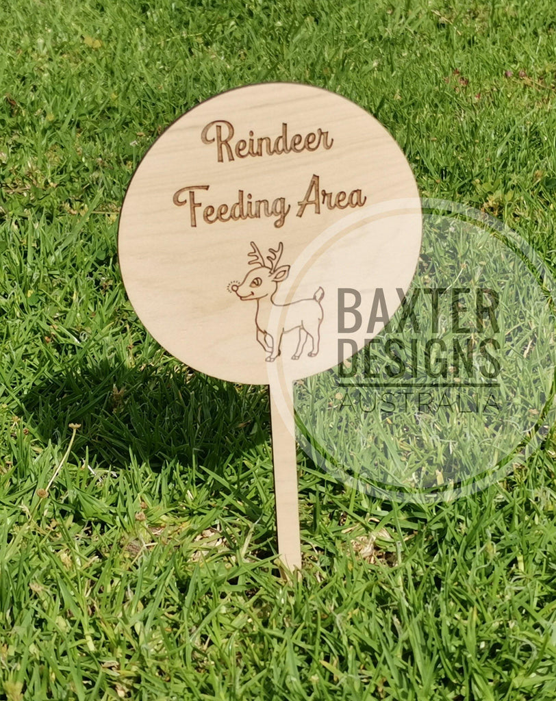 Christmas Reindeer feeding Area garden sign - Baxter Designs Australia